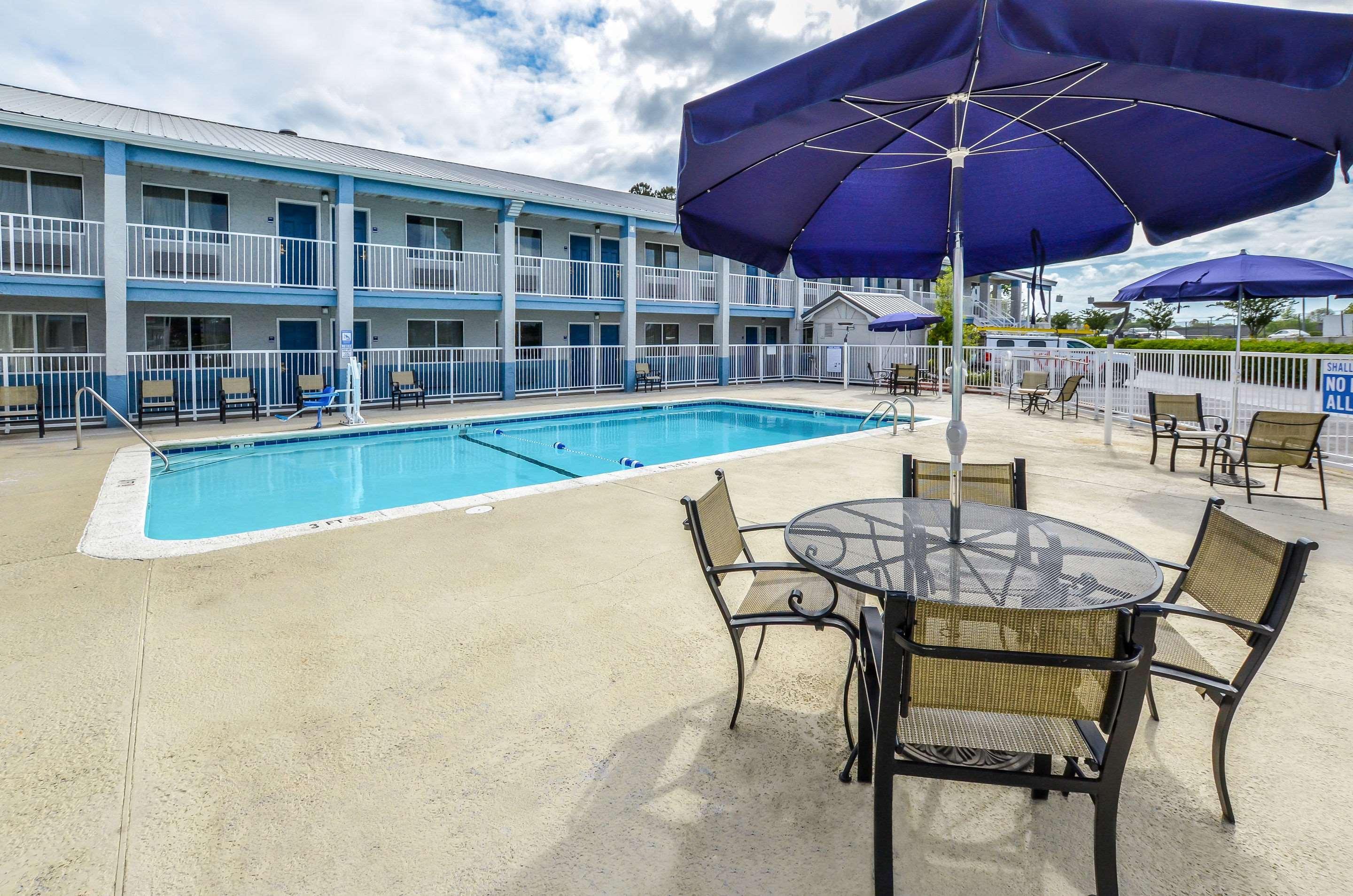Rodeway Inn North Charleston - Ashley Phosphate Exterior photo
